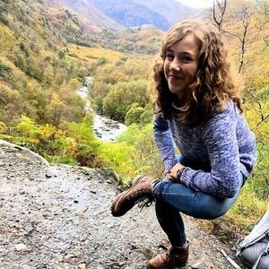 Meet your Posher, Elise